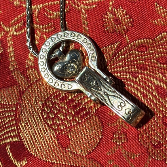 Brighton badge clip necklace - Picture 3 of 6